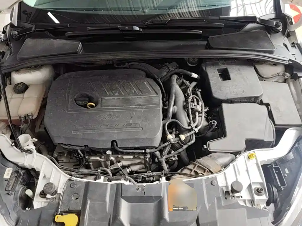 Фото 20 - Ford Focus
