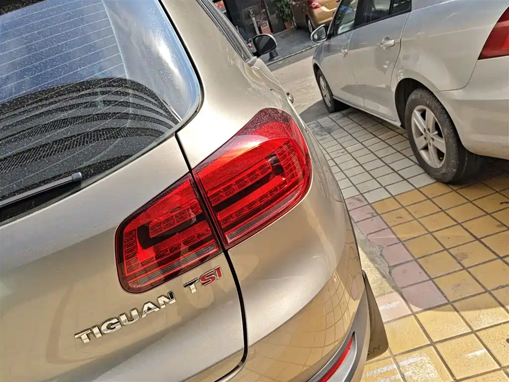 Volkswagen Tiguan 2015 1.8TSI Automatic 2WD Comfortline фото 8