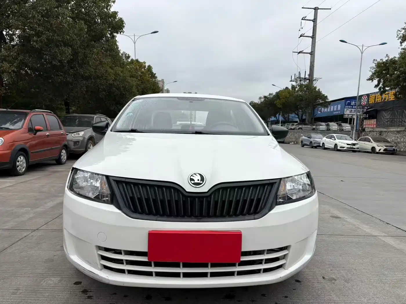 Škoda Rapid 2016 1.4L Manual Forward Edition фото 2