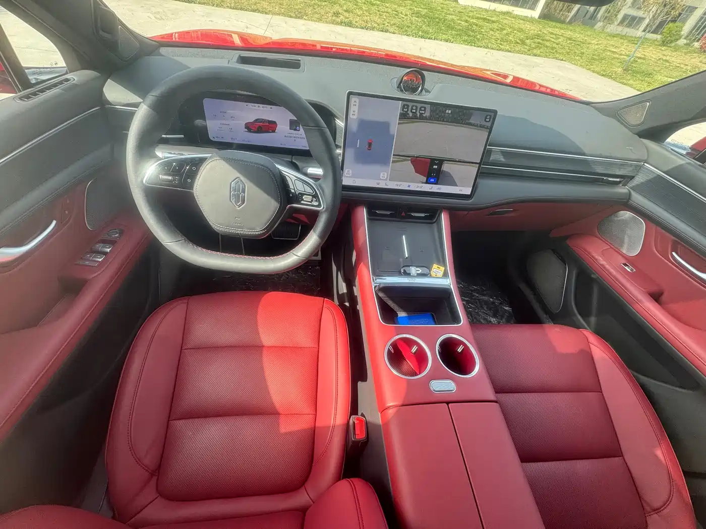 AITO Wenjie AITO M5 2025 Extended Range Ultra AWD фото 9