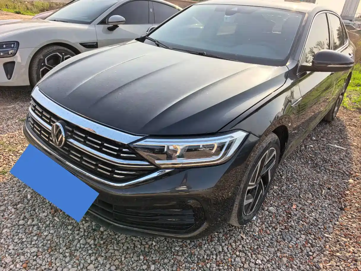 Volkswagen Sagitar 2024 300TSI DSG Surpass Edition