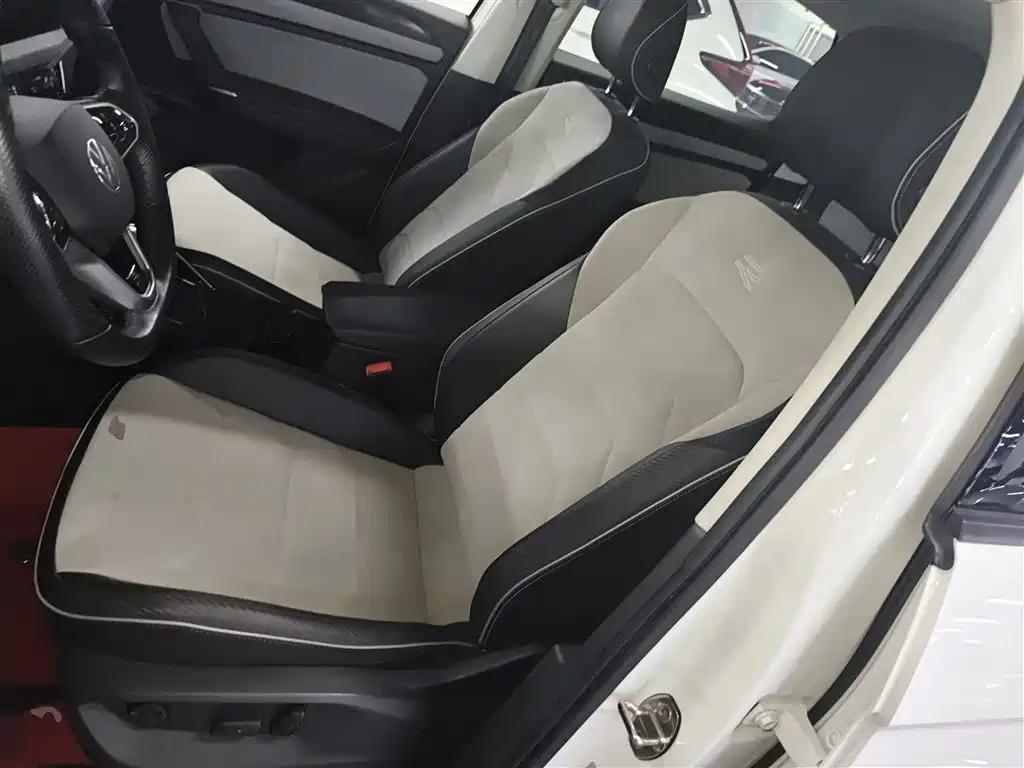Volkswagen Tayron X 2023 330TSI 2WD Premium High-Performance Edition фото 11