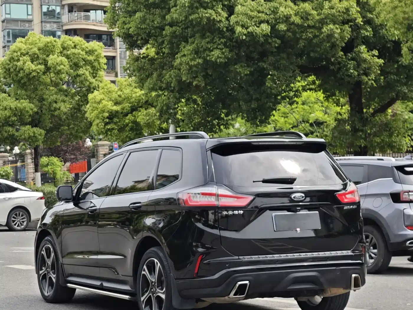 Ford Edge 2020 EcoBoost 245 2WD ST-Line 5-Seater фото 6