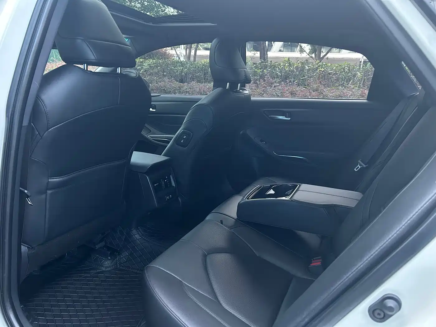 Toyota Avalon 2019 2.0L Progressive Edition (China VI) фото 25