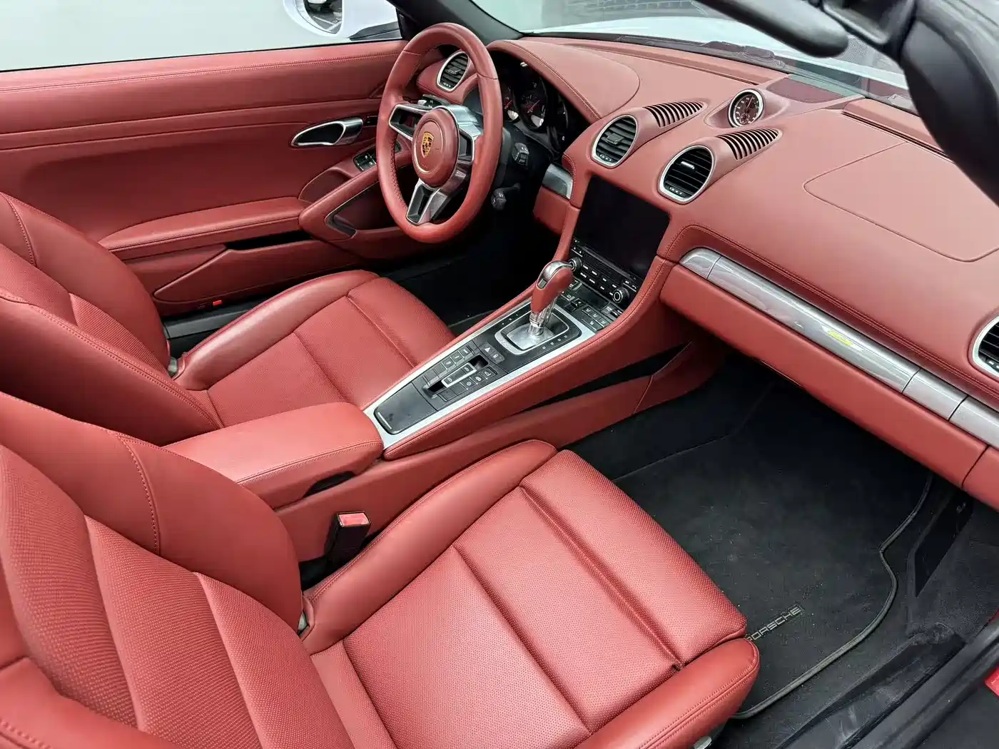 Porsche 718 2018 Boxster 2.0T фото 6