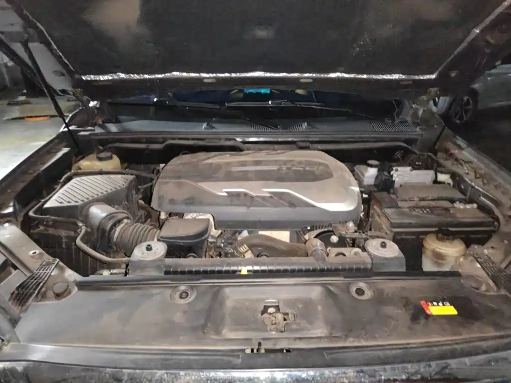SAIC Maxus Maxus T70 2022 2021 2.0T Diesel Automatic 2WD Elite Long Box High Chassis