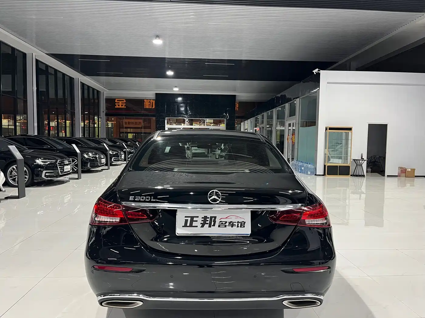 Mercedes-Benz E-Class 2022 Second Facelift E 300 L Fashion фото 4