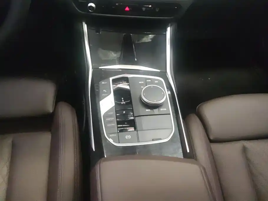 BMW 3 Series 2024 325Li M Sport Package фото 16