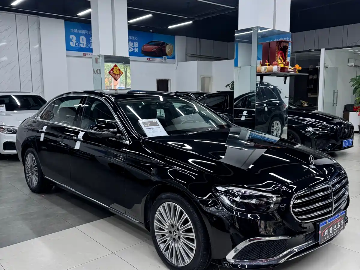 Mercedes-Benz E-Class 2023 E 300 L Fashion фото 12