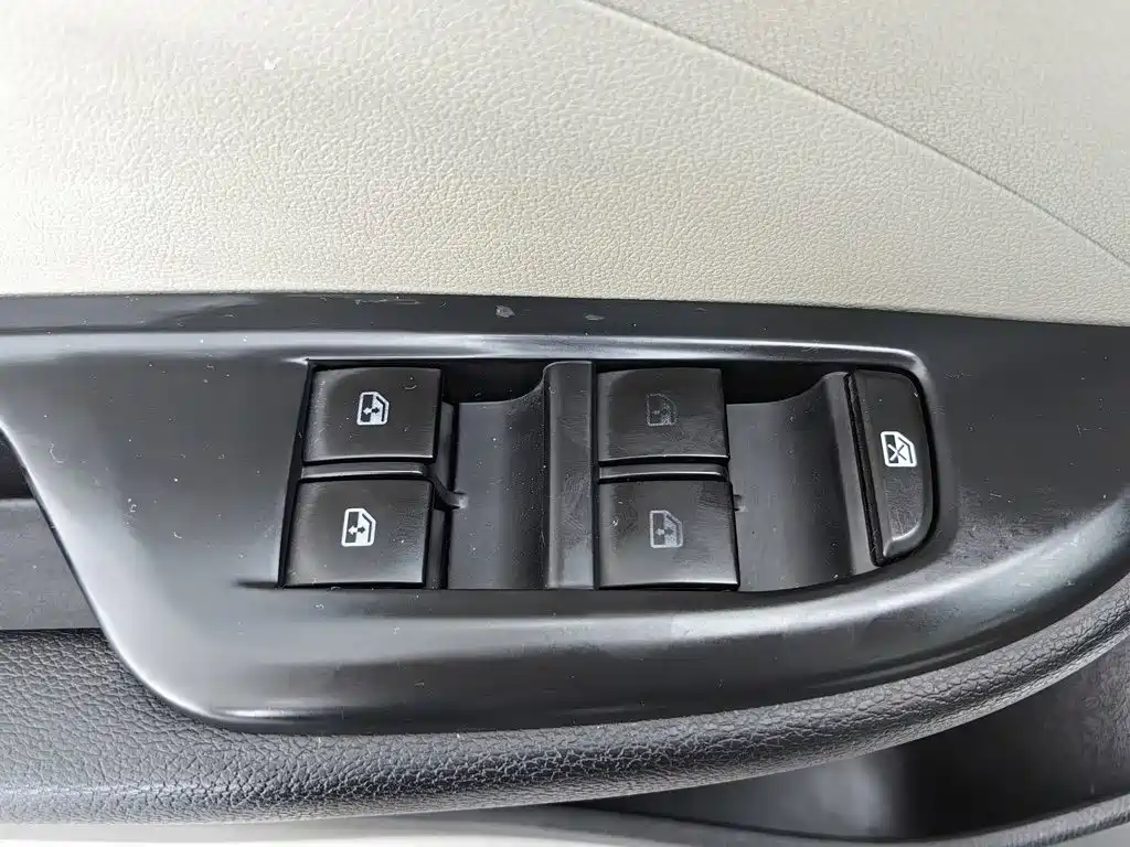 Фото 9 - Buick Excelle