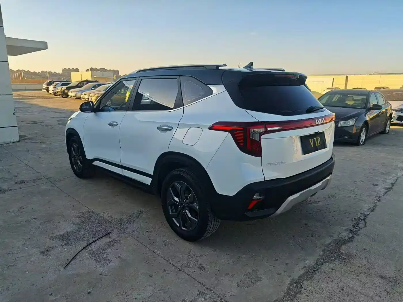 Kia Seltos 2024 2023 1.5L CVT Luxury Edition