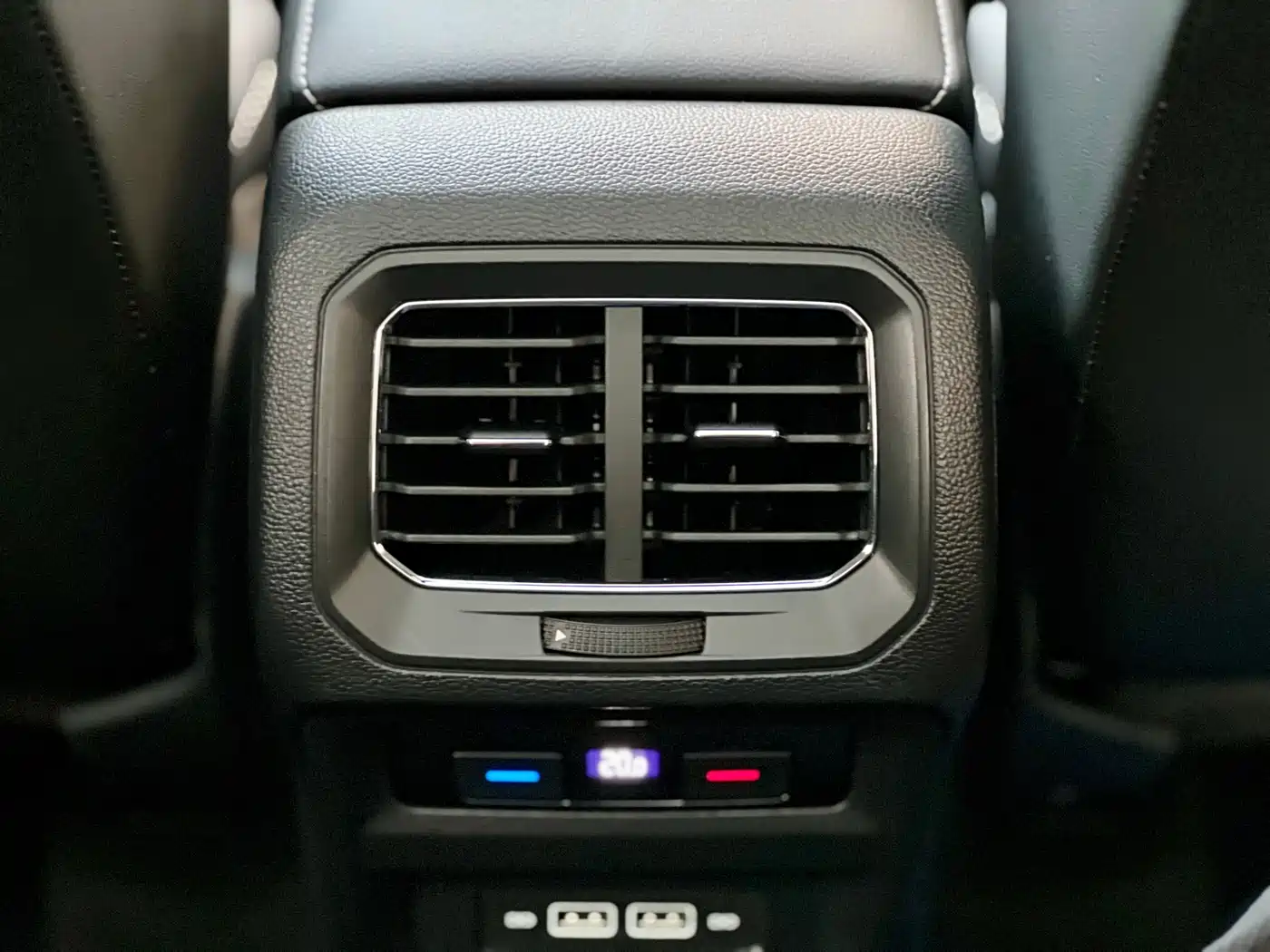 Volkswagen Tiguan L 2021 330TSI Automatic 2WD R-Line Premium фото 23