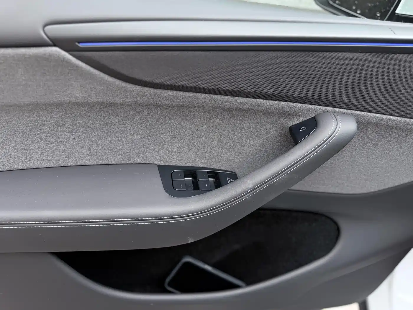 Tesla Model Y 2026 2026 Rear-Wheel Drive