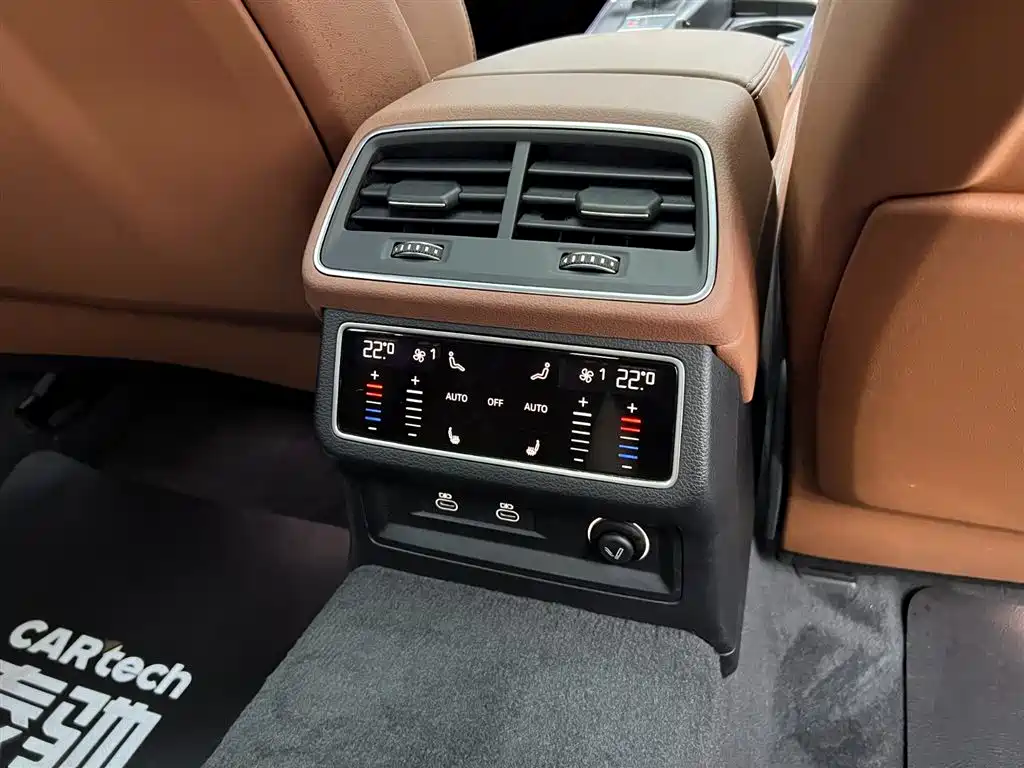 Audi A7L 2024 45 TFSI quattro Premium Luxury фото 27