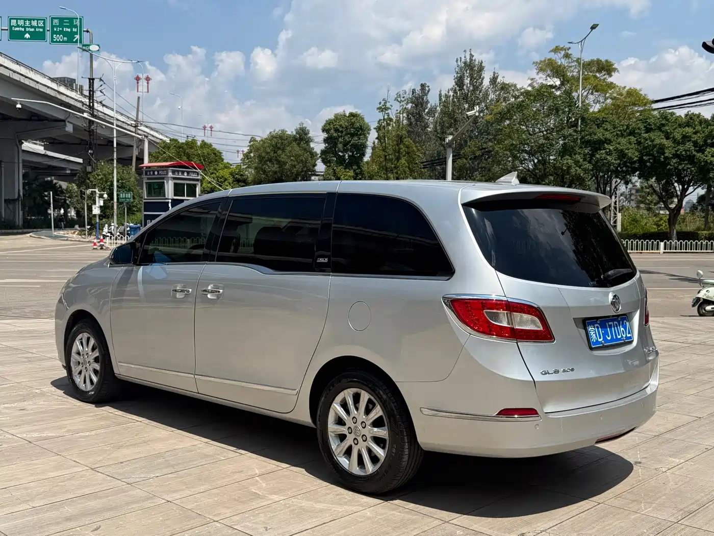 Buick GL8 2011 2011 3.0L XT Luxury Business Flagship