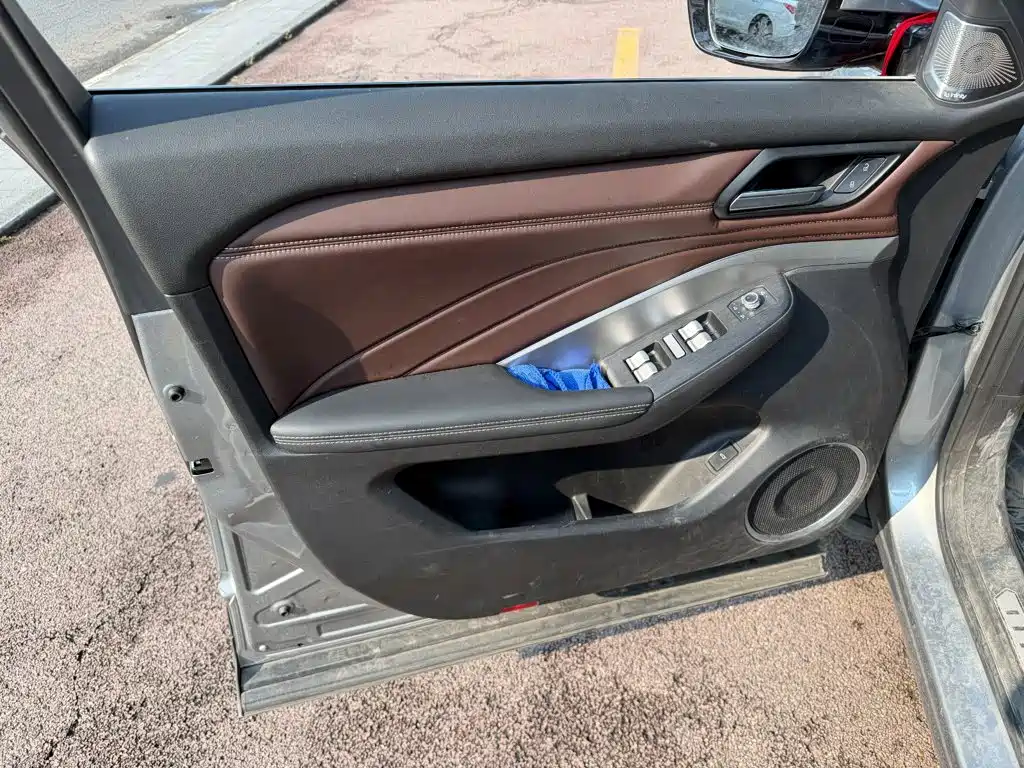 WEY VV6 2021 2021 2.0T 2WD Smart Enjoyment+