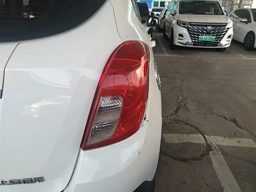 Buick Encore 2014 1.4T Manual 2WD Urban Progressive фото 8