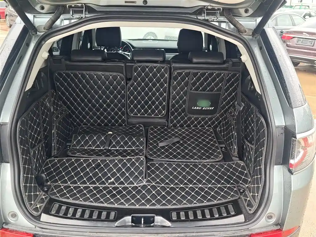 Land Rover Discovery Sport 2017 2.0T HSE фото 11