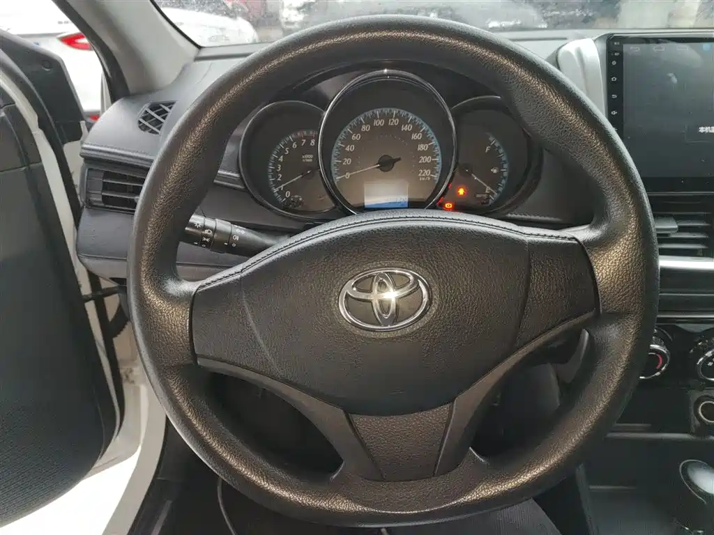 Toyota YARiS L Zhi Xiang 2017 1.5E CVT Charming Edition фото 11