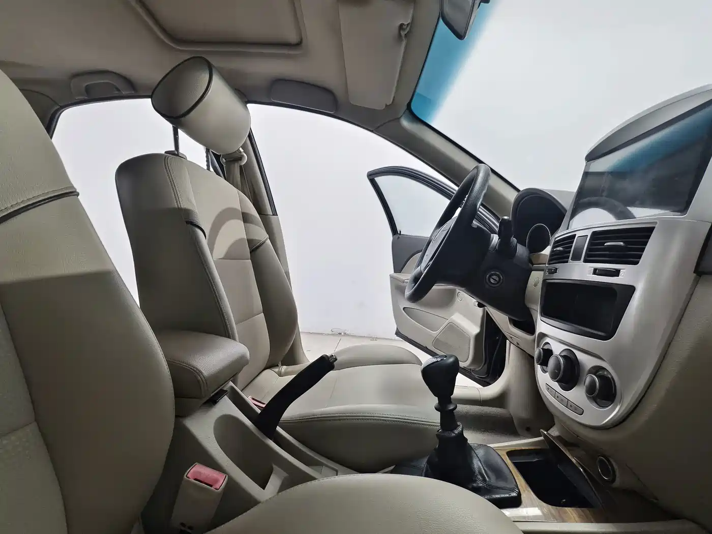 Photo 15 - Buick Excelle
