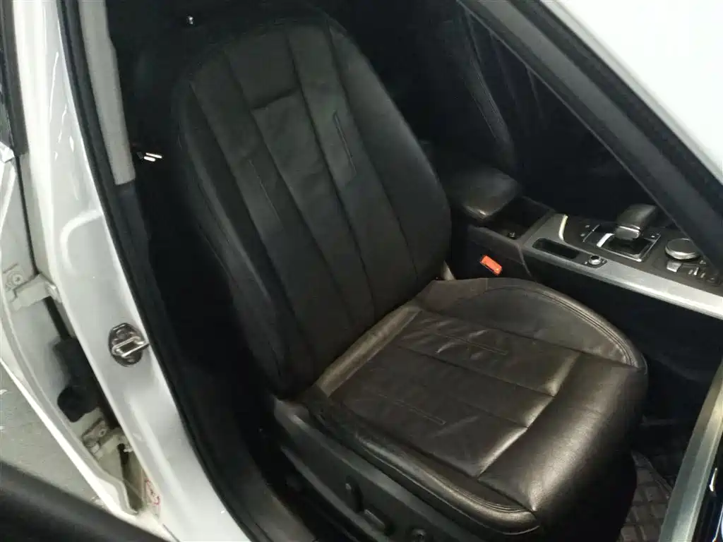 Audi A4L 2019 40 TFSI Fashion (China VI) фото 17