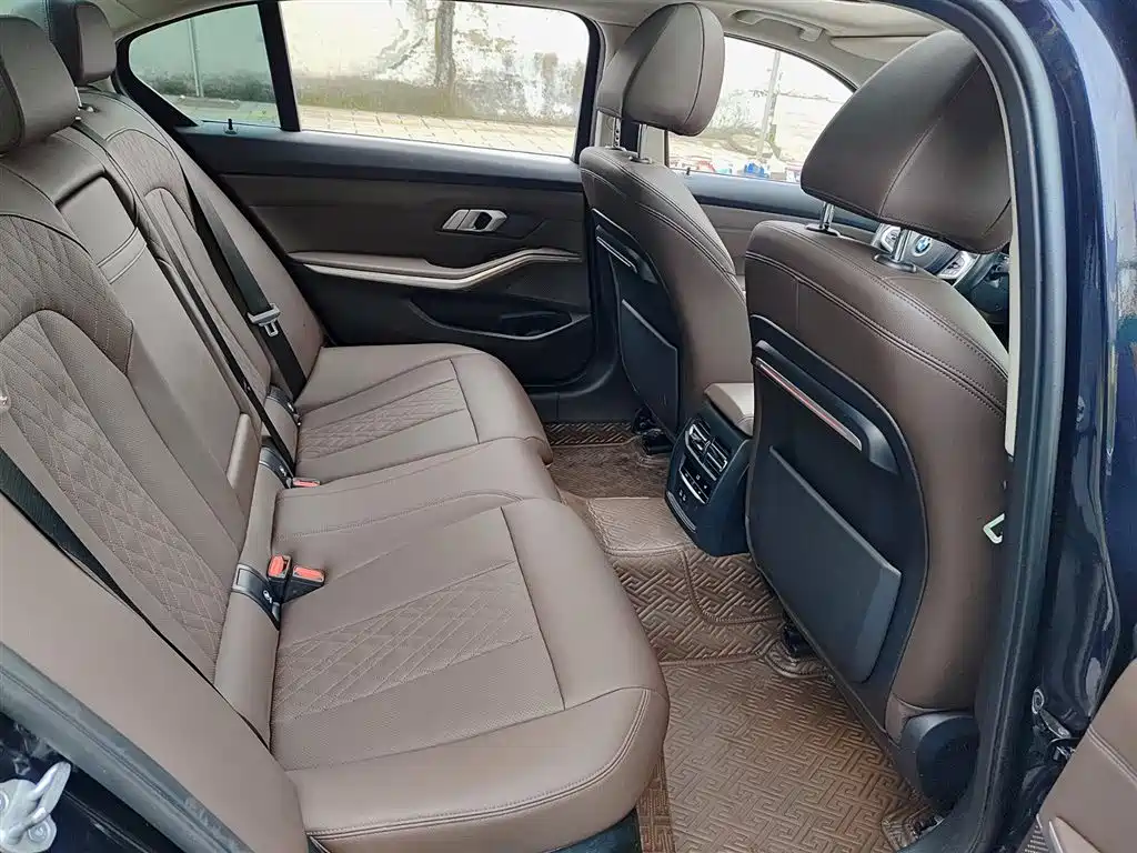 BMW 3 Series 2022 325Li M Sport Package фото 11