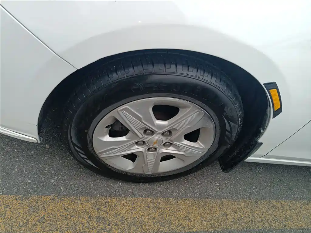Chevrolet Cavalier 2016 1.5L Automatic Enjoyment Edition фото 23