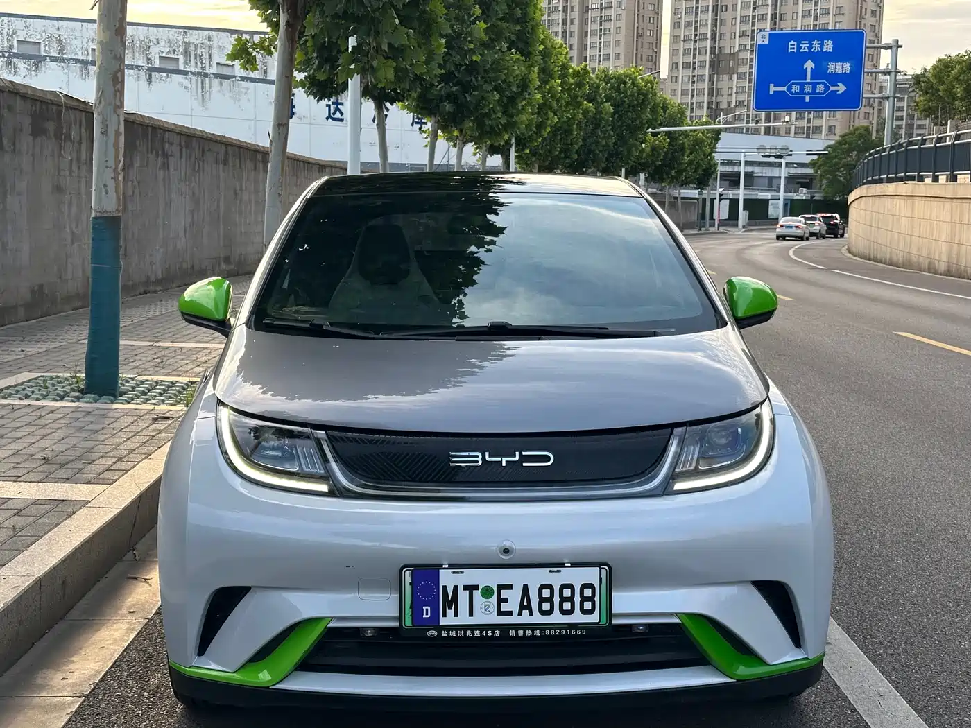 BYD Dolphin 2021 Model 405km Fashion Edition фото 3
