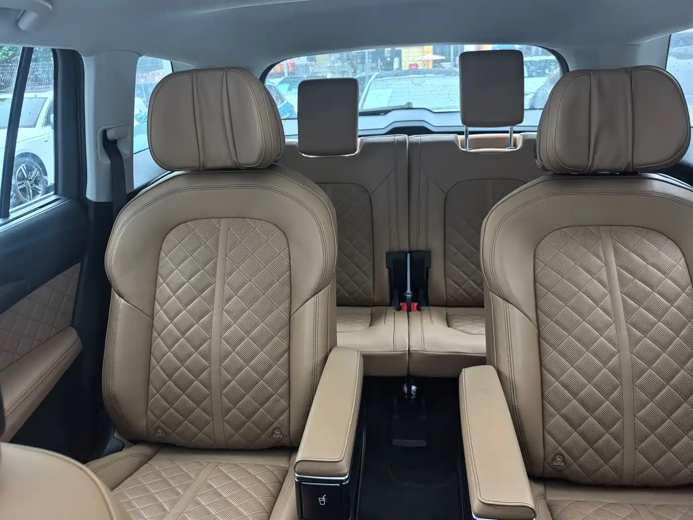 Audi Q6 2025 2024 45 TFSI quattro Qi Yun Yu Lin Package 6-seater