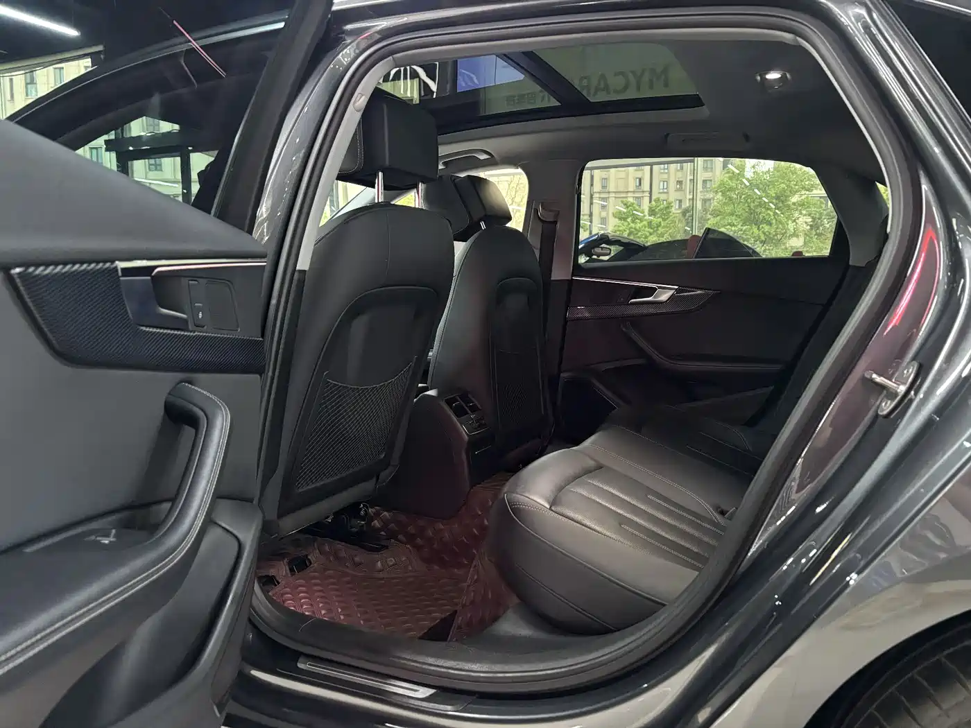 Audi A4L 2020 40 TFSI Luxury Elegance фото 3