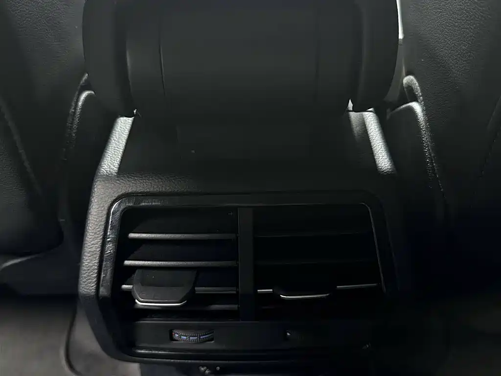 Audi Q3 2022 35 TFSI Fashion Elegance фото 17