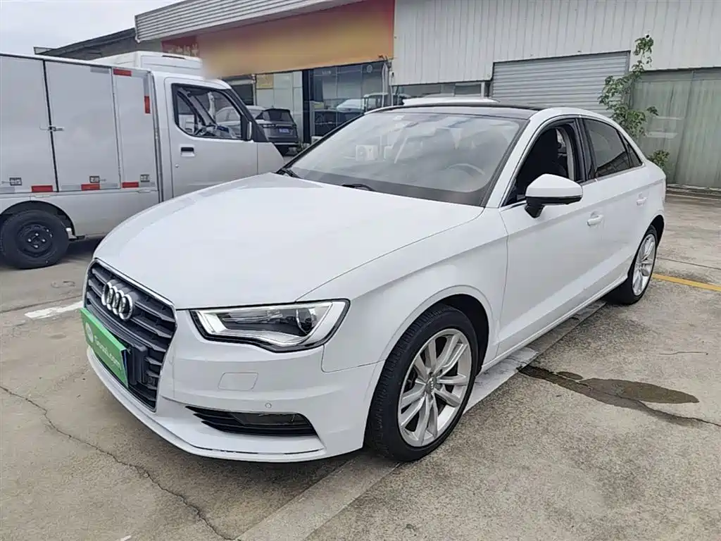 Audi A3 2016 Limousine 35 TFSI Style фото 2
