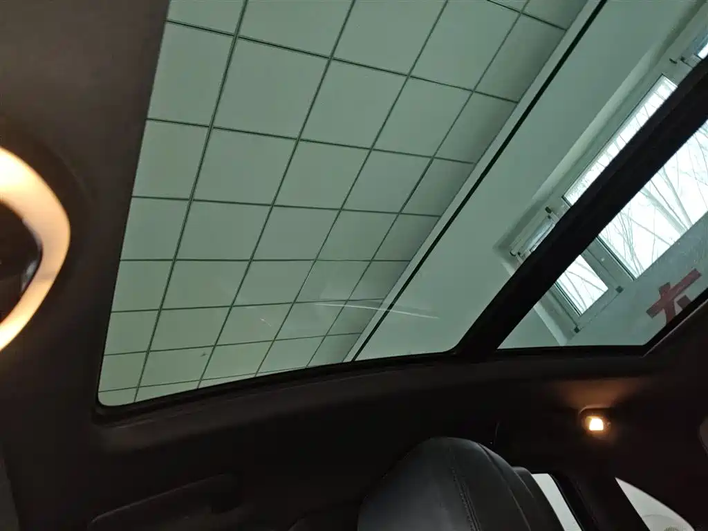 Porsche Macan 2017 Macan 2.0T фото 18