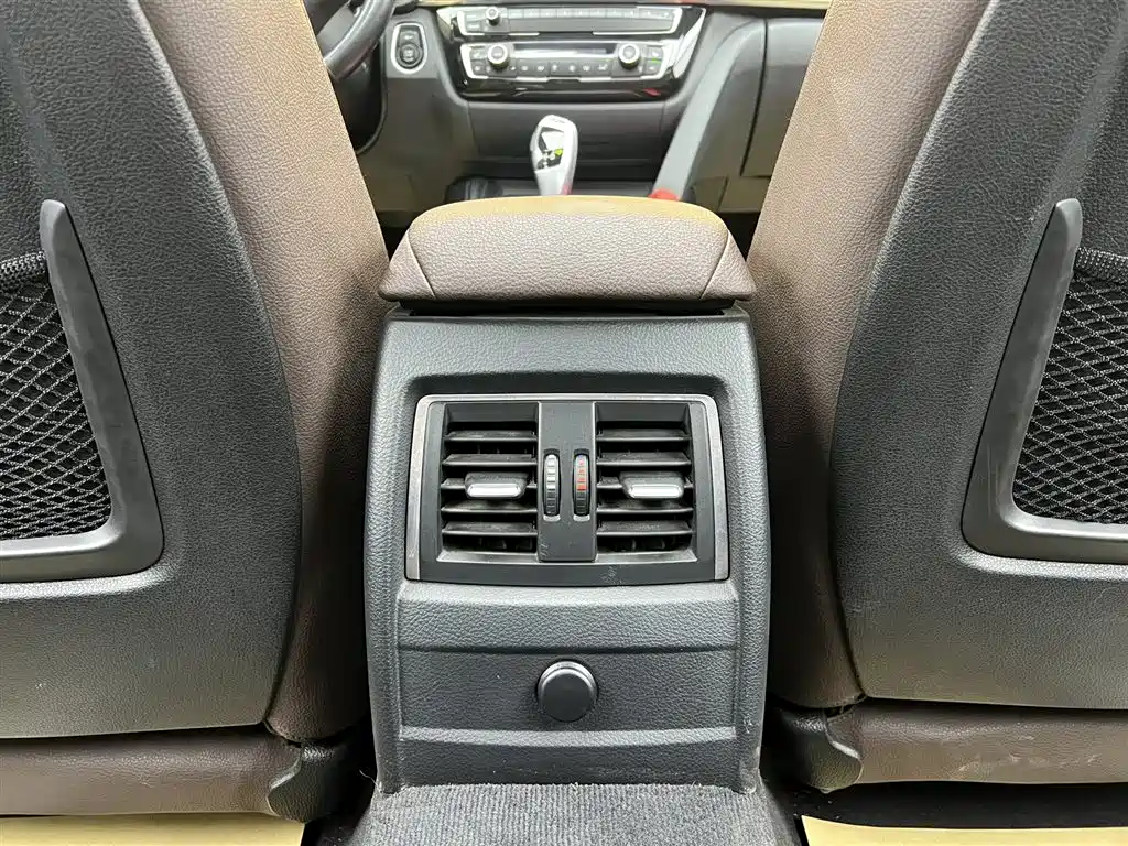 BMW 3 Series 2018 320Li Fashion Style фото 24