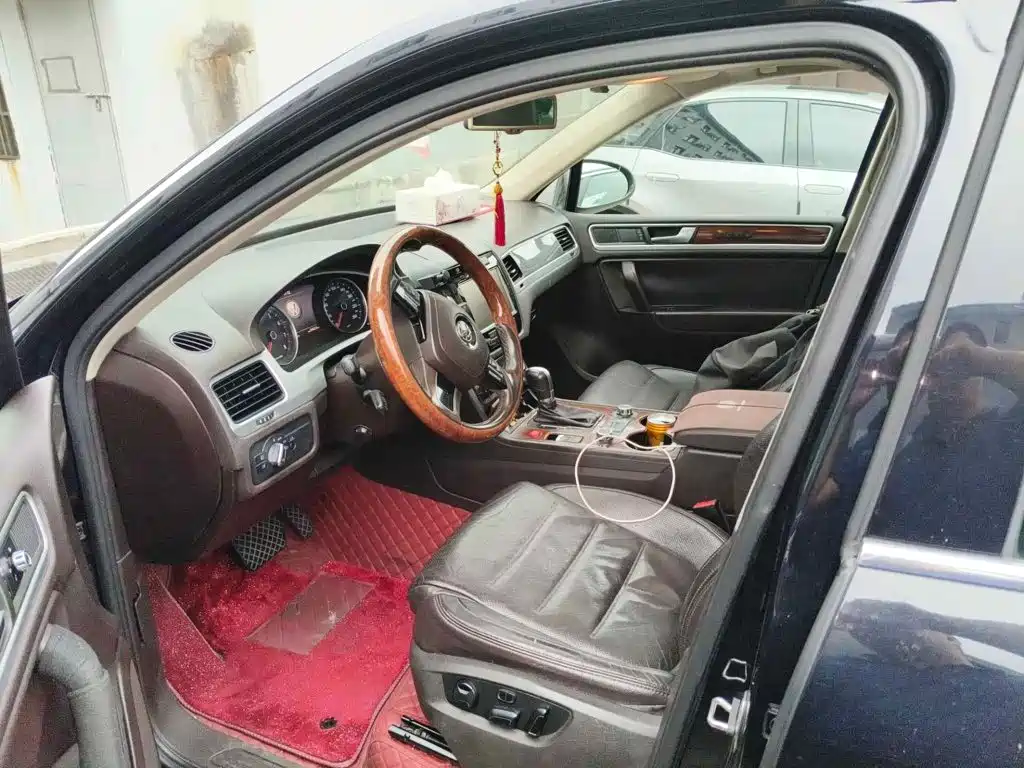 Volkswagen Touareg 2012 2011 3.0TSI Premium