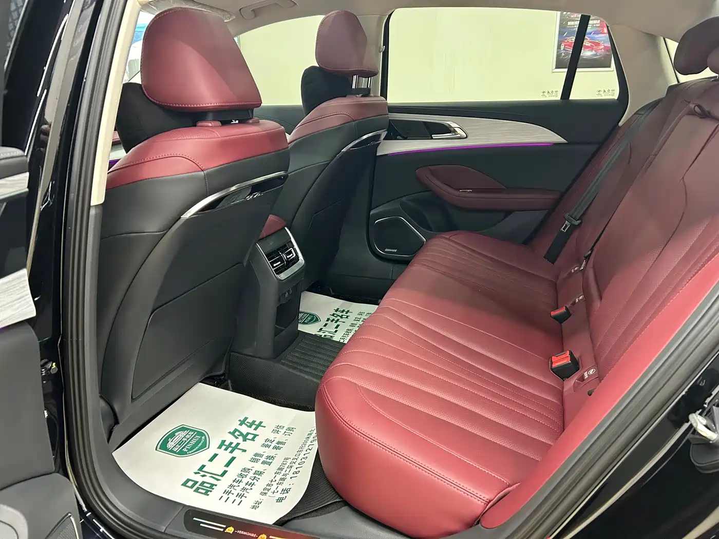 Hongqi H5 2025 2.0T Automatic Flag Celebration 500,000 Units Anniversary Edition фото 9
