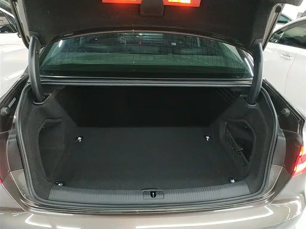 Audi A4L 2018 30th Anniversary 40 TFSI Progressive фото 10