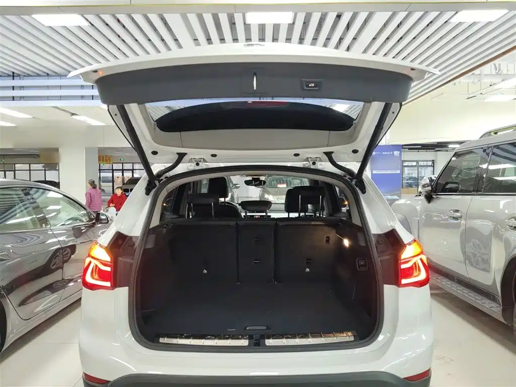 BMW X1 2016 sDrive18Li Premium Model фото 19