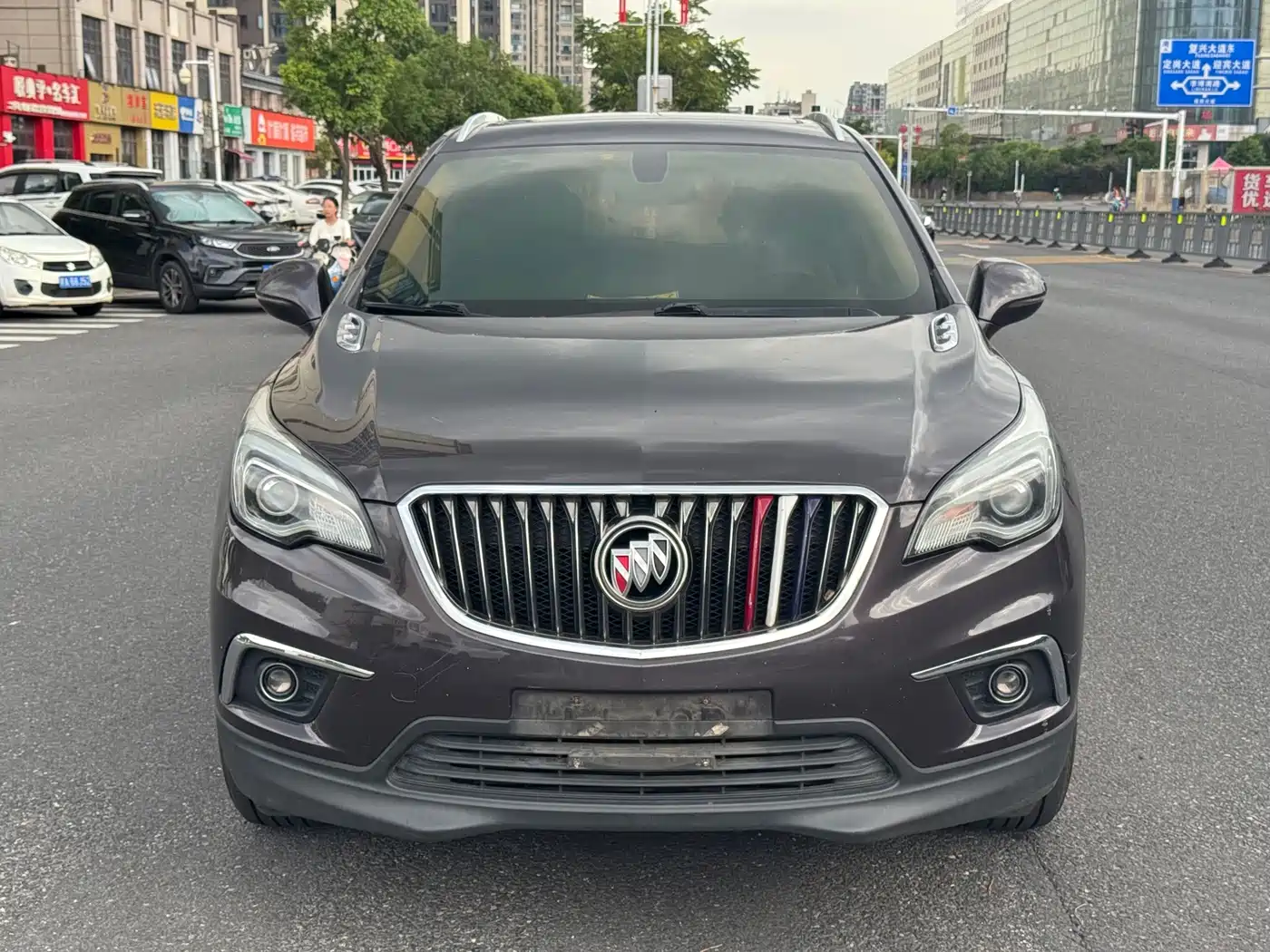 Фото 2 - Buick Envision Plus