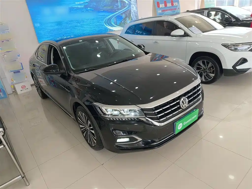 Volkswagen Passat 2019 330TSI Luxury Edition China VI фото 22