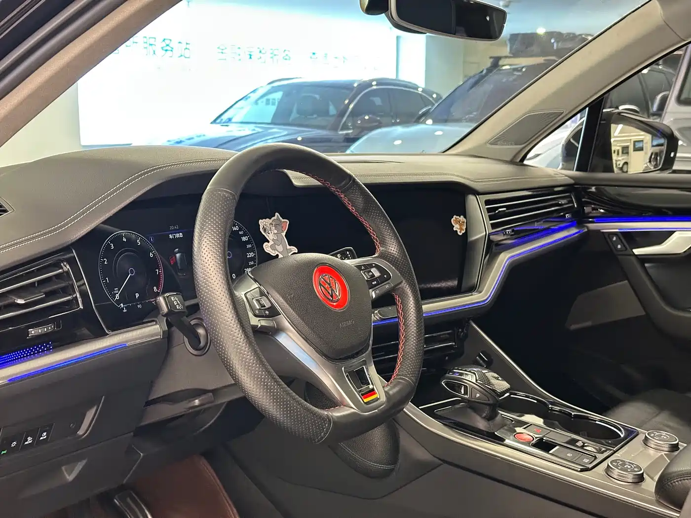 Volkswagen Touareg 2019 2.0TSI Sharp Wing Edition China VI фото 10