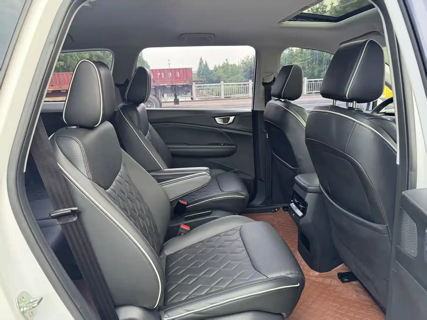 Wuling Motors Wuling Jiachen 2023 2022 1.5T CVT Exclusive Flagship Model