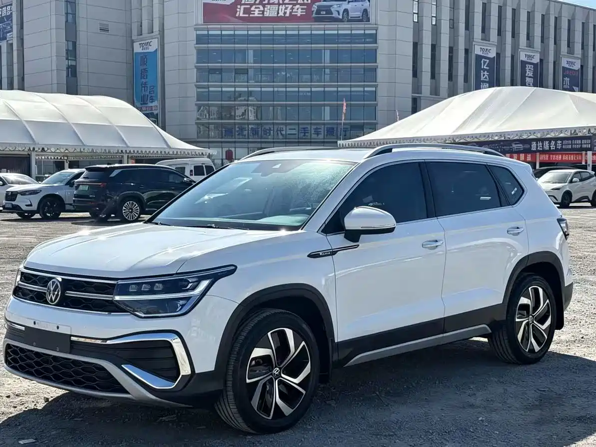 Volkswagen Tharu 2024 300TSI 2WD Full Moon Edition фото 3