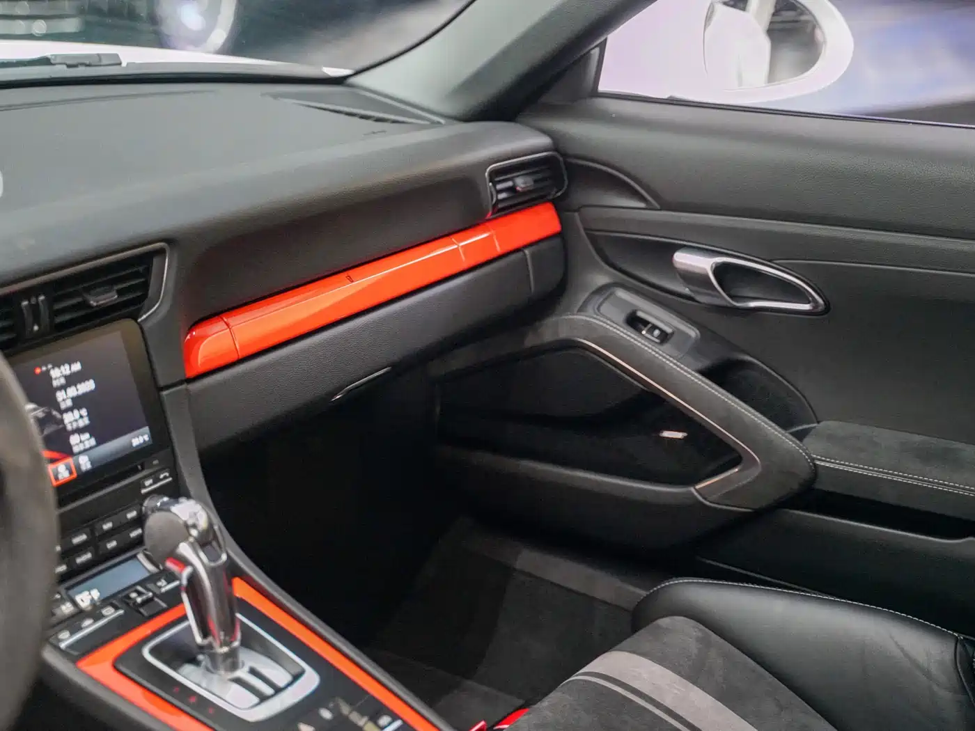 Porsche 911 2018 GT3 4.0L фото 14