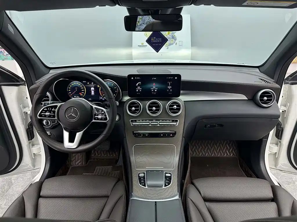 Mercedes-Benz GLC 2022 GLC 300 L 4MATIC Dynamic Collector's Edition фото 9