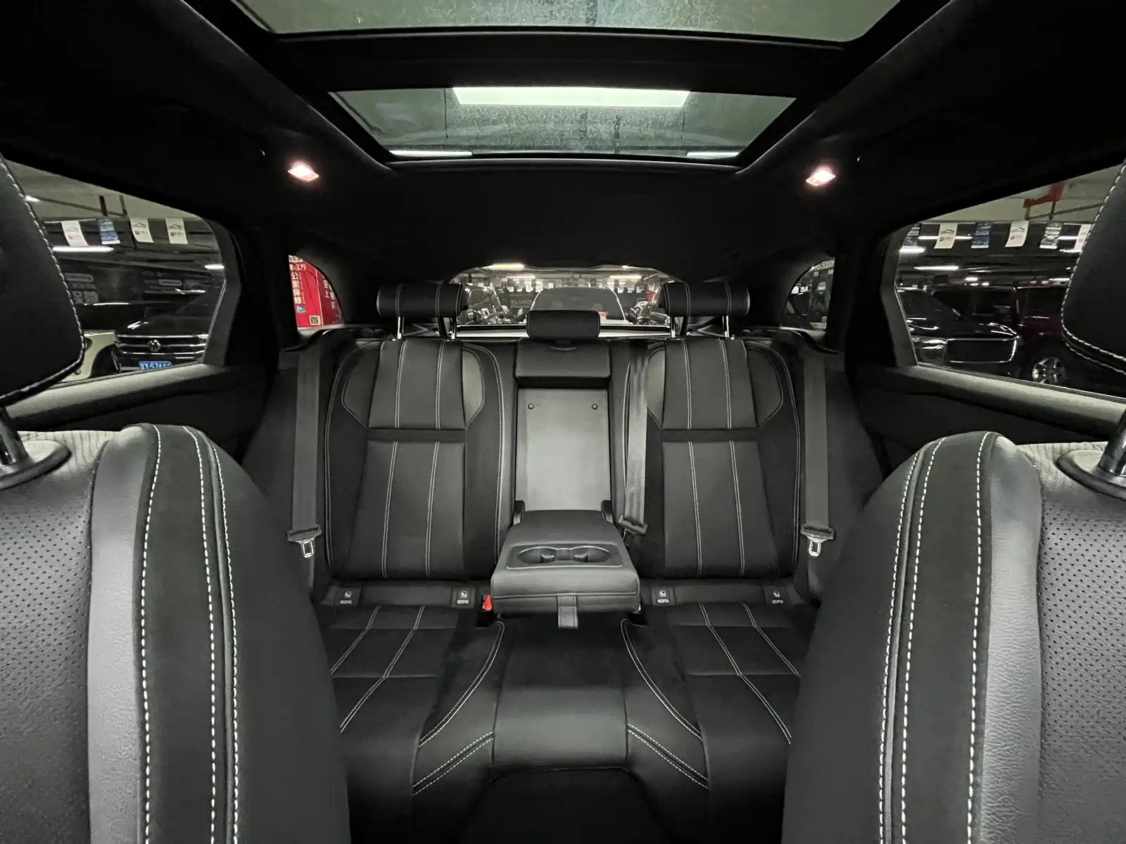 Фото 26 - Land Rover Range Rover Velar
