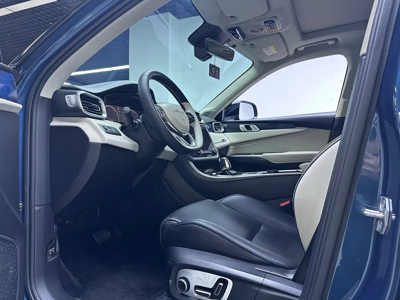 Lynk & Co 01 2019 2.0T 2WD Pro Edition China V фото 4