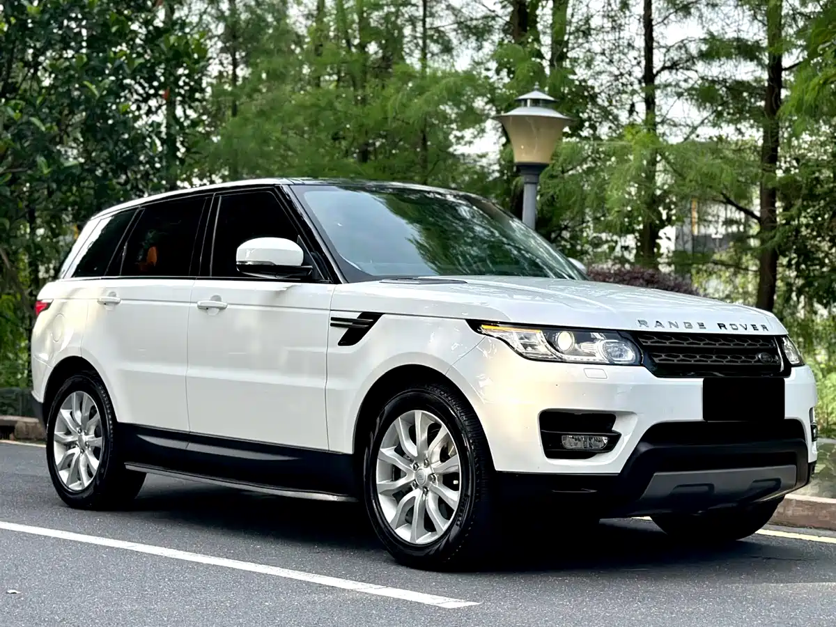 Land Rover Range Rover Sport 2016 Model 3.0 SDV6 HSE DYNAMIC фото 5