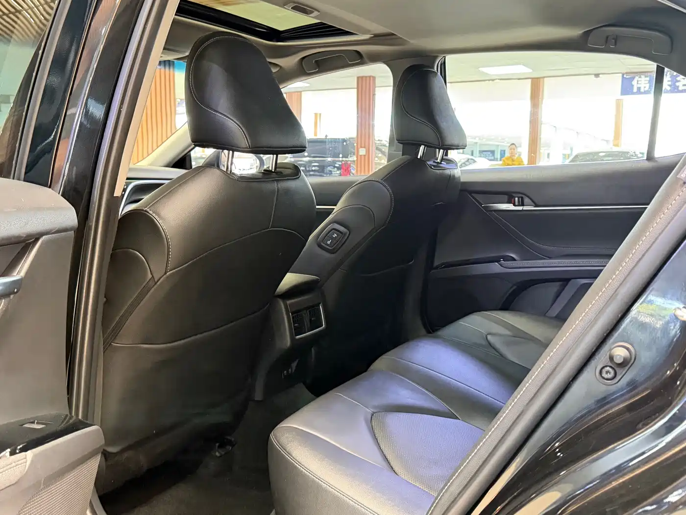 Toyota Camry 2021 2.5S Feng Shang Edition фото 10