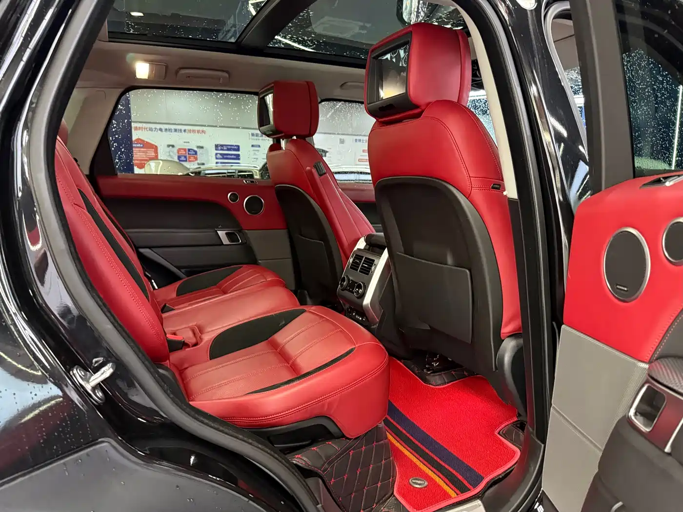 Фото 9 - Land Rover Range Rover Sport